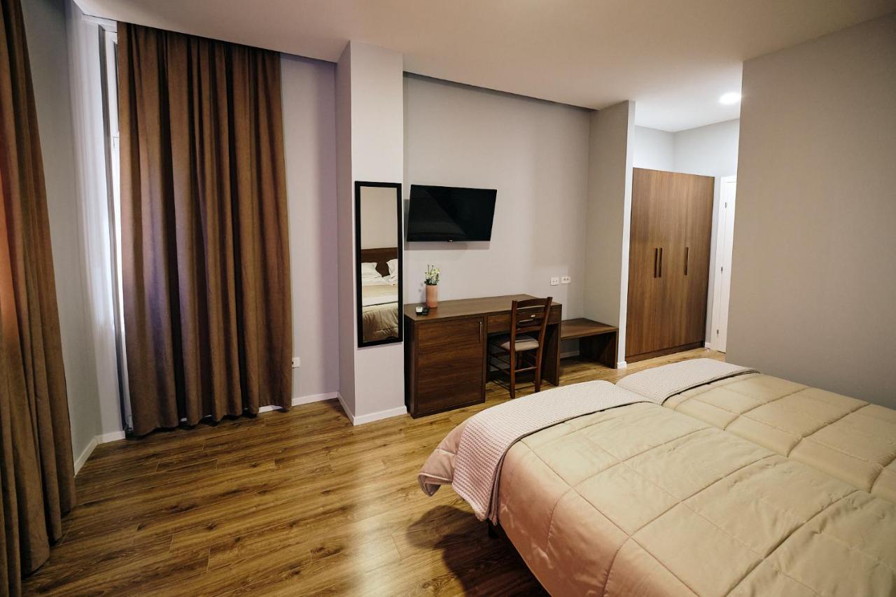טיראנה In Center Hotel מראה חיצוני תמונה