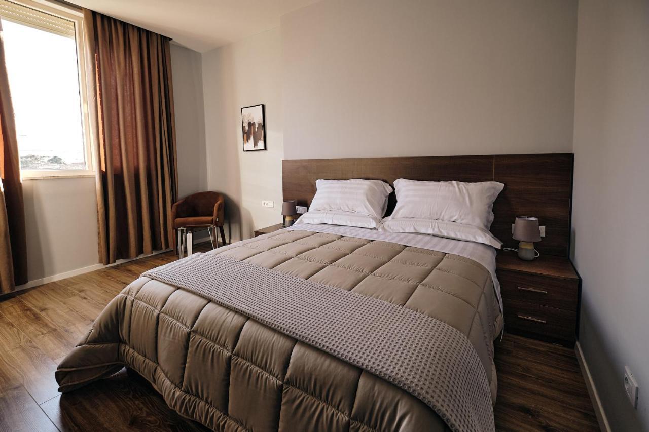 טיראנה In Center Hotel מראה חיצוני תמונה
