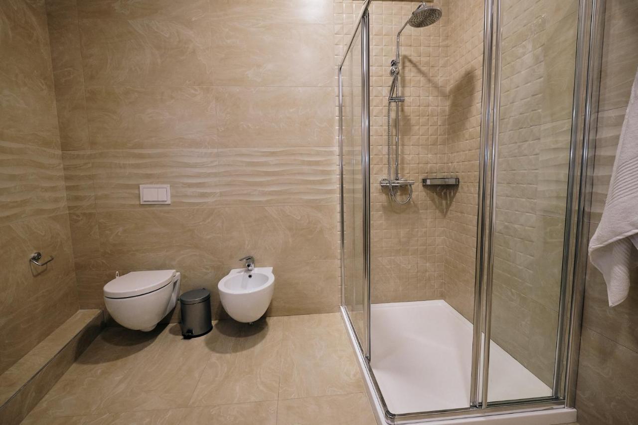 טיראנה In Center Hotel מראה חיצוני תמונה